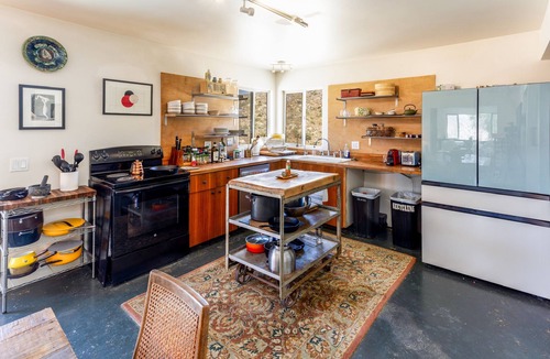 Morongo Valley House | HDP The Compound - Sleeps 16+, Perfect for Groups