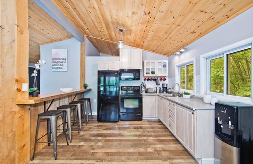 Sebright Cottage | head River cottage , Kawartha Lakes