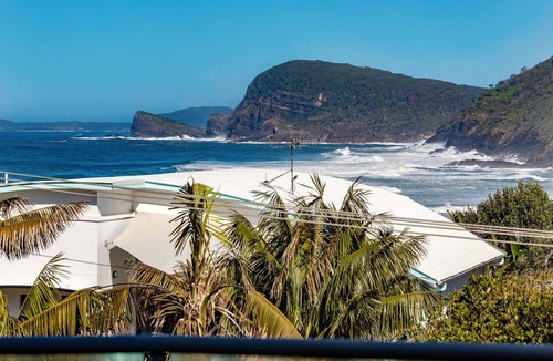 Blueys Beach House | Headlands At Blueys Beach