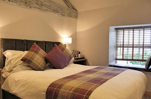 Liversedge Hotel | Healds Hall Hotel