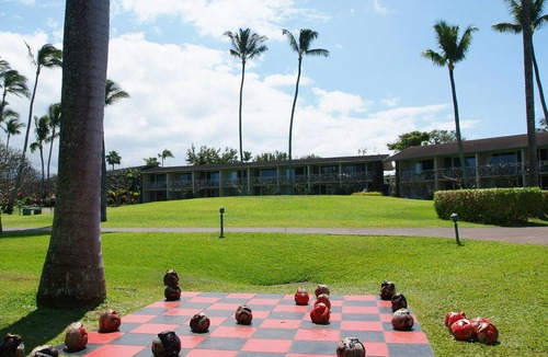 Napili Condo | Hear the waves. Oceanfront studio condo