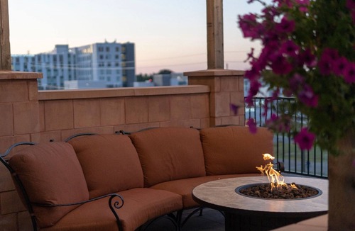 Marquette Apartment | Hearing-Accessible King Studio, Marquette