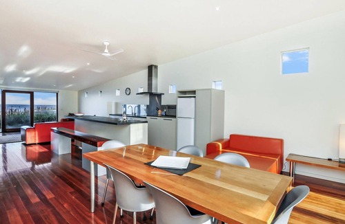 Port Fairy Villa | Hearns Beachside Villa 4