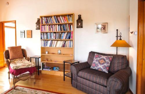 Tyrone Apartment | Heart and Wings Retreat Center