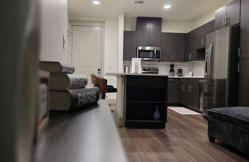Addison Apartment | Heart of AddisonnIn a cozy, friendly and safe community.