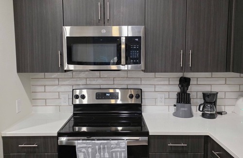 Addison Apartment | Heart of AddisonnIn a cozy, friendly and safe community.