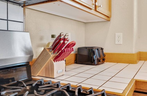 Southeast Boise House | Heart of Boise*Simplot sports complex*Pool Table