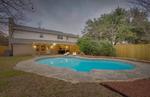 Dallas House | Heart of Dallas - Mansion with Backyard Pool Oasis