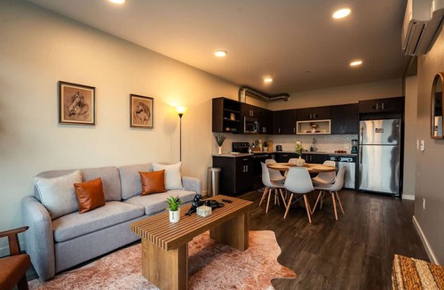 Downtown Spokane Apartment | Heart of Downtown City View Walkable to Hotspots