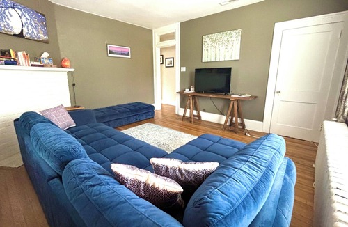 Downtown Asheville Apartment | Heart of Downtown with Parking - Bright, Historic