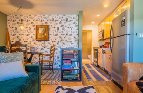 Weisshorn Condo | Heart of DWTN+Gondola Access+MT Views~ Queen Suite
