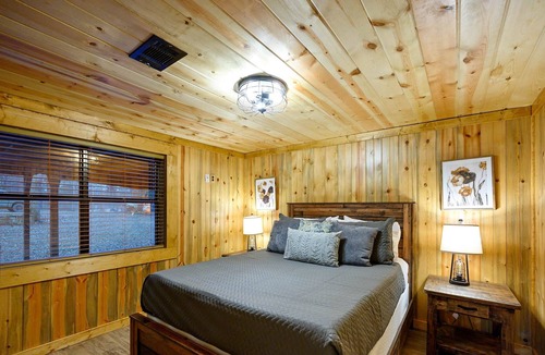 Broken Bow House | Heart of Hochatown - Newly Remodeled!