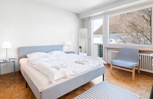 Lucerne Apartment | Heart of Lucerne: Spacious cozy flat + balcony
