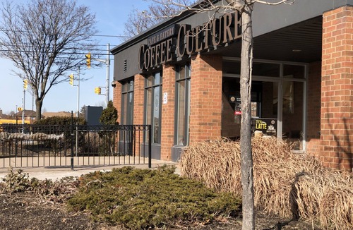 East Credit Apartment | Heart of Mississauga