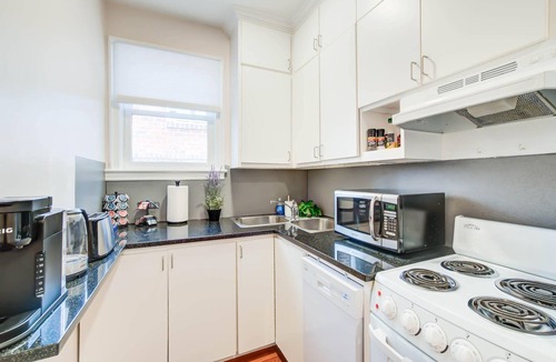 Old Town Alexandria Condo | HEART of OLD TOWN! Historic 2 BR! Walk to KING ST