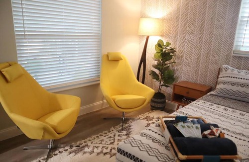 Ormond Beach House | Heart of Ormond Beach - Self check-in - Beach