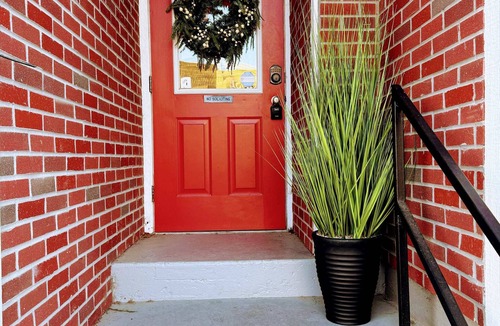 Waldron Apartment | Heart of Parkville King Bed Downtown+Shopping