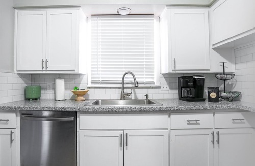 Lubbock House | Heart of Rush 5/2.5 Remodeled Near Tech/Greek Cir
