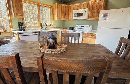 Bourbon House | Heart of The Meramec River Cabin
