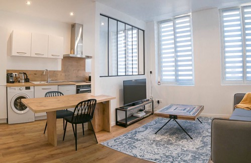 Bar-le-Duc Apartment | Heart of town 5 minutes from the train station