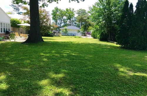 Sylvan Beach House | Heart of town full house with large yard and ample parking