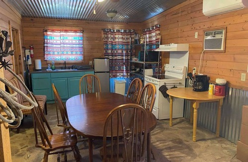 Alpine Cabin | Heart Valley Cabin, Rustic Cabin w/bunks for six