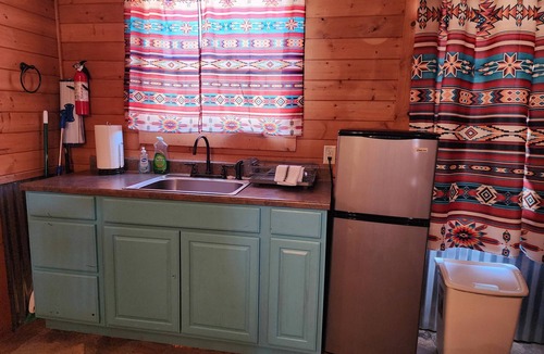 Alpine Cabin | Heart Valley Cabin, Rustic Cabin w/bunks for six