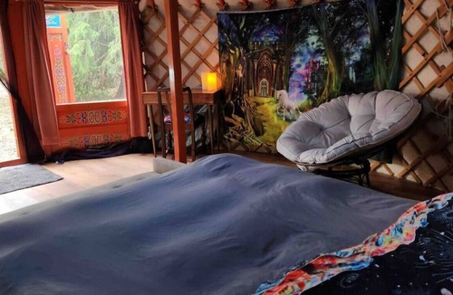 Buckley RV Rental | Heart Yurt - artisan made with cedar hot tub