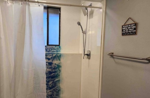 Buckley RV Rental | Heart Yurt - artisan made with cedar hot tub