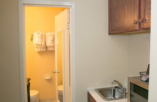 Dartmouth Hotel | Hearthstone Inn Boutique Hotel Halifax - Dartmouth