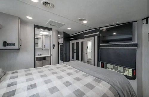 Lindale House | Heartland Cyclone ToyHauler
