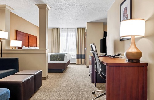 Wheatland Hotel | Heartland Inn and Suites