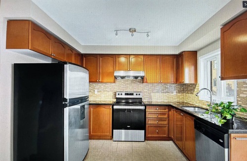 Hurontario House | Heartland Retreat/Pearson 15 min/Square One 9 min