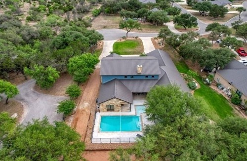 Concan House | Heartstone Subdivsion with pool and river frontage