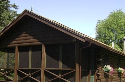 Brooksville Cabin | Heated cottage perfect for weekend getaways