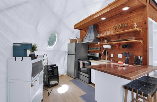 Spring Branch House | Heated Cowboy Pool + Stargazing Dome & Yoga Studio Retreat