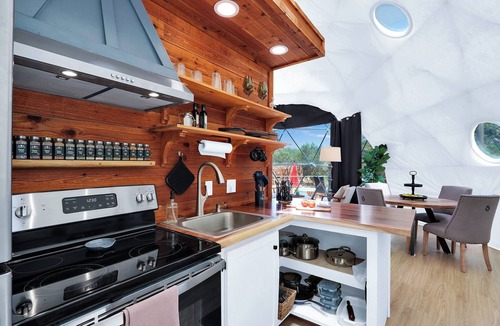 Spring Branch House | Heated Cowboy Pool + Stargazing Dome & Yoga Studio Retreat