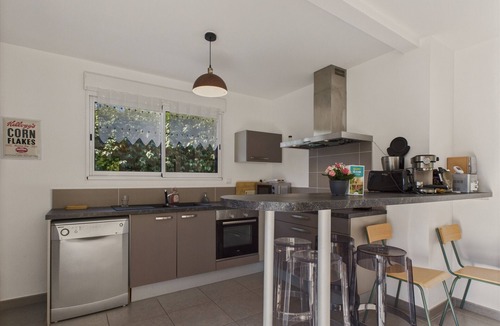 Saint-Vincent-sur-Jard Ski Chalet | Heated pool - 750m from Beach - 4 Adults, 4 kids