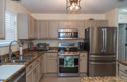 Tall Trees House | Heated Pool, 4 seater golf cart, Life Style ID's