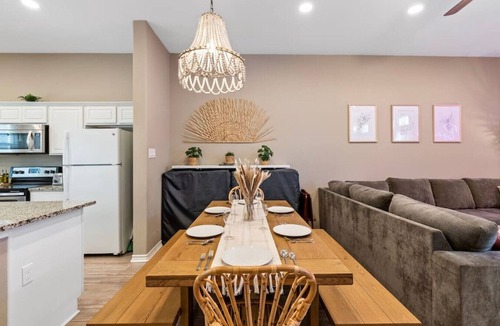 Corpus Christi Villa | Heated Pool · 5 Minute Walk to Whitecap Beach · Balcony · Charcoal Grill