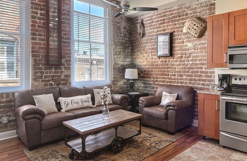 Historic District - North Apartment | Heated Pool Access | 5*Clean | Flex Cancelation