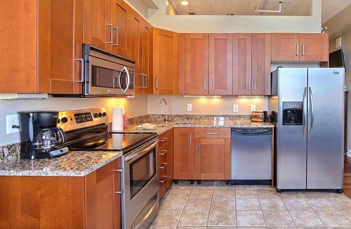 Historic District - North Apartment | Heated Pool Access | 5*Clean | Flex Cancelation
