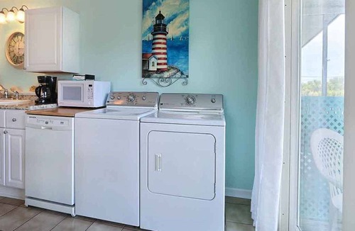 Tybee Island Apartment | Heated Pool Access | 5*Clean | Flex Cancelation