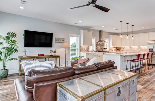 Tybee Island House | Heated Pool Access, Relaxing Beach House