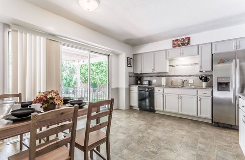 Overland Park House | Heated pool All season Private Spacious house King bed