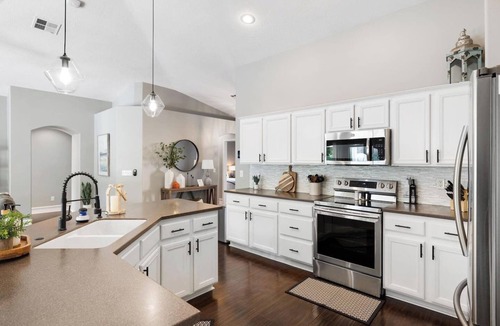 Mesquite House | Heated Pool at Turtle Cove Sleeps 12
