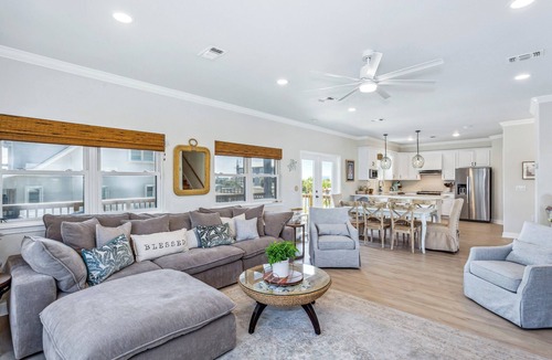 Villa Primera House | Heated pool, Beach Gear, Great for Families, Direct Beach Access, Gulf Views