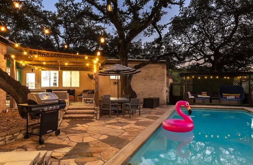 Medical Center District House | Heated Pool, Cabana, Fire Pit, Game Room & Arcade!