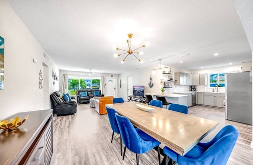Dania Beach House | Heated Pool! Close To Beach & Shops!