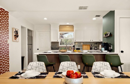 Shearer Hills - Ridgeview House | Heated Pool/Court/Casita/Game Room/Movie Drive-in